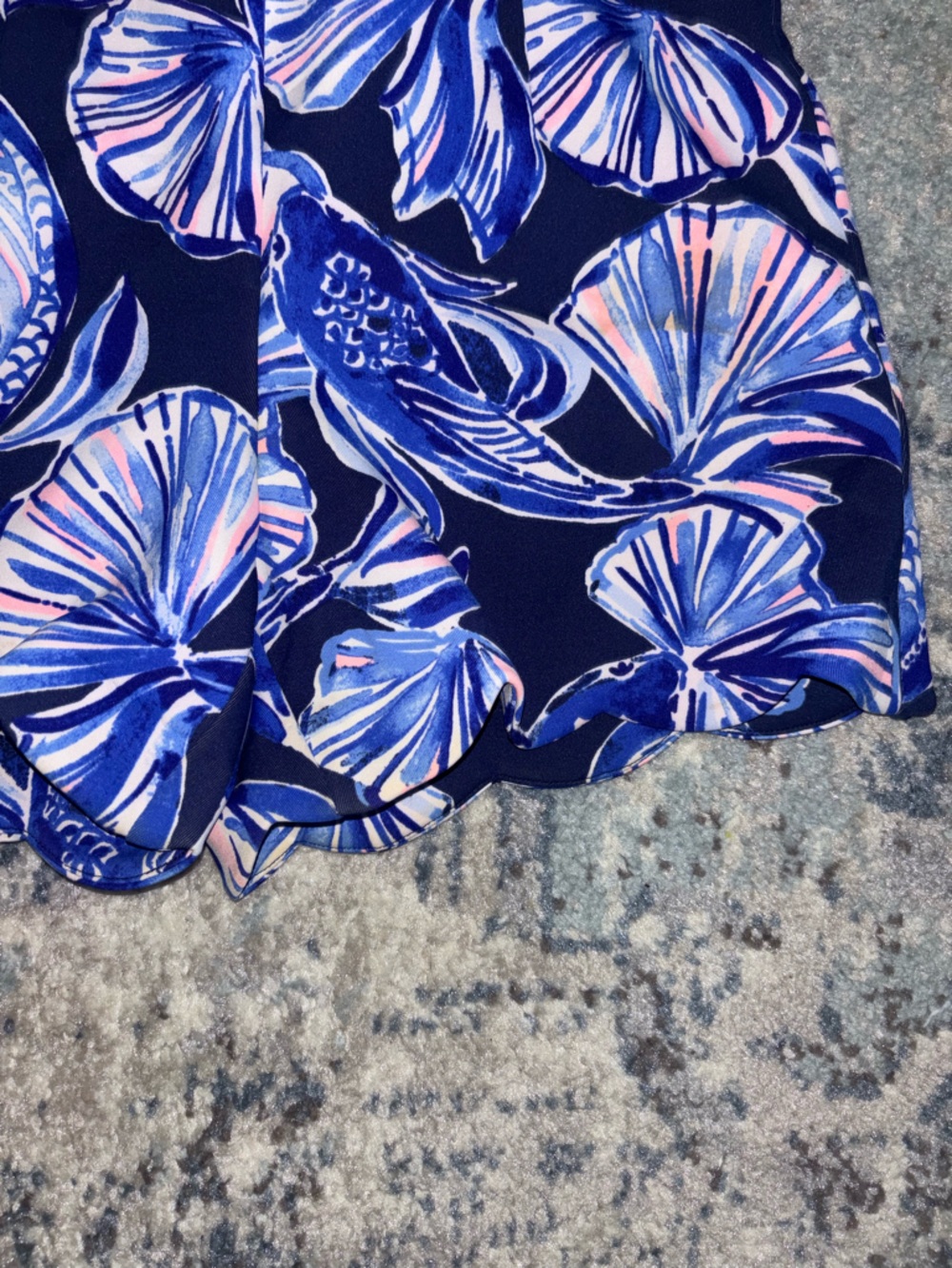 Lilly Pulitzer Adelia scuba Shorts - Picture 4 of 6